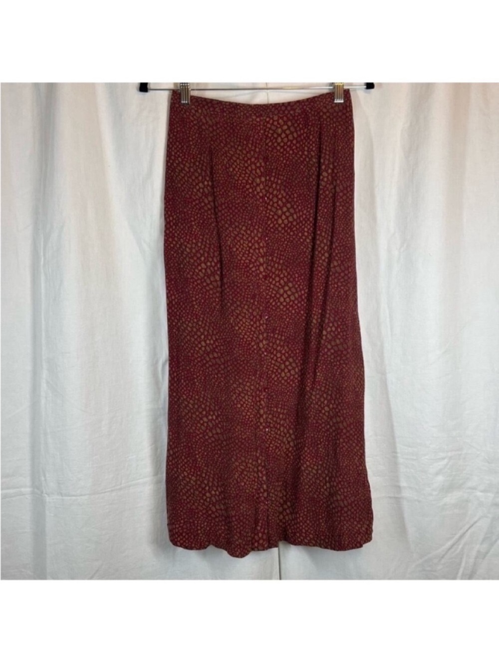 Vintage 100% silk Amanda Smith dotted patterned high rise midi skirt